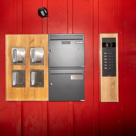 Crimson Cottage Apartments Dornbirn Ngoại thất bức ảnh
