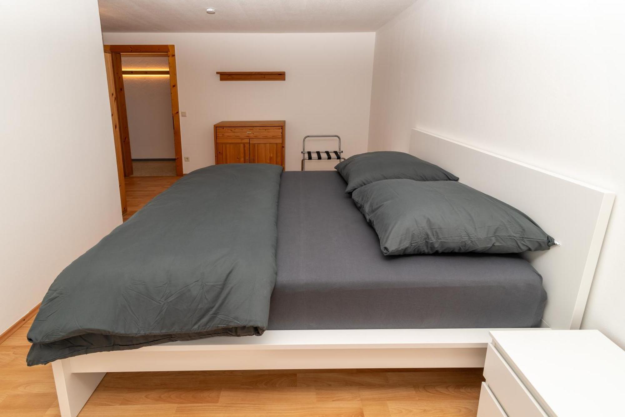 Crimson Cottage Apartments Dornbirn Ngoại thất bức ảnh