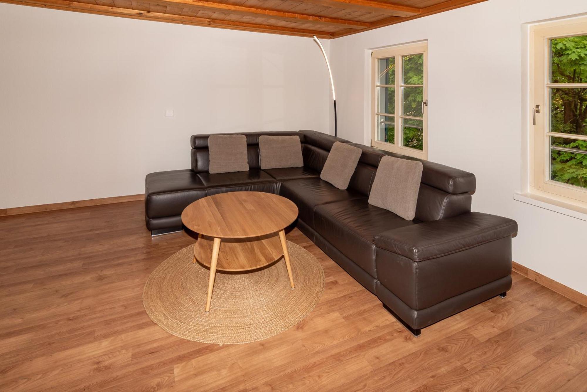 Crimson Cottage Apartments Dornbirn Ngoại thất bức ảnh