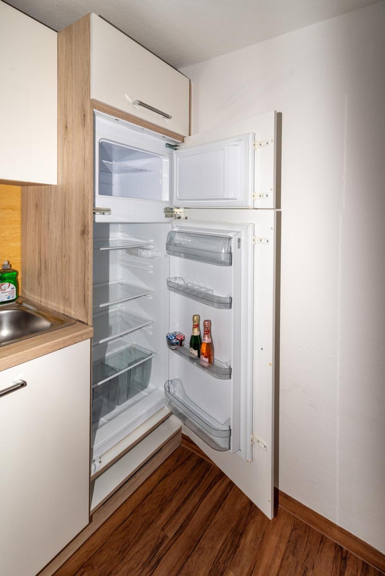 Crimson Cottage Apartments Dornbirn Ngoại thất bức ảnh