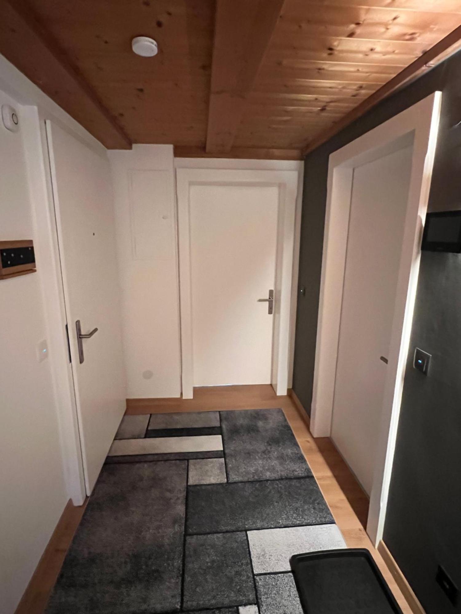 Crimson Cottage Apartments Dornbirn Ngoại thất bức ảnh