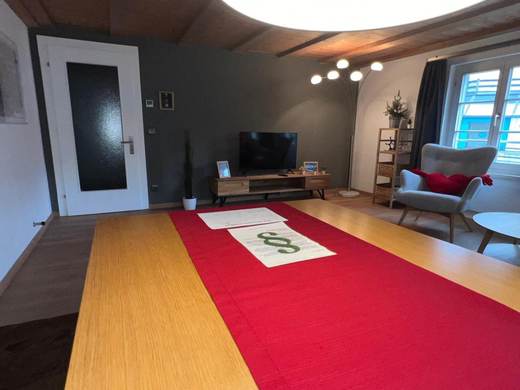 Crimson Cottage Apartments Dornbirn Ngoại thất bức ảnh
